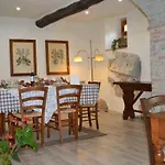 Podere Terrena Feriegård *